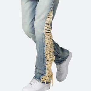 MNML B586 DISTRESSED FLARE DENIM